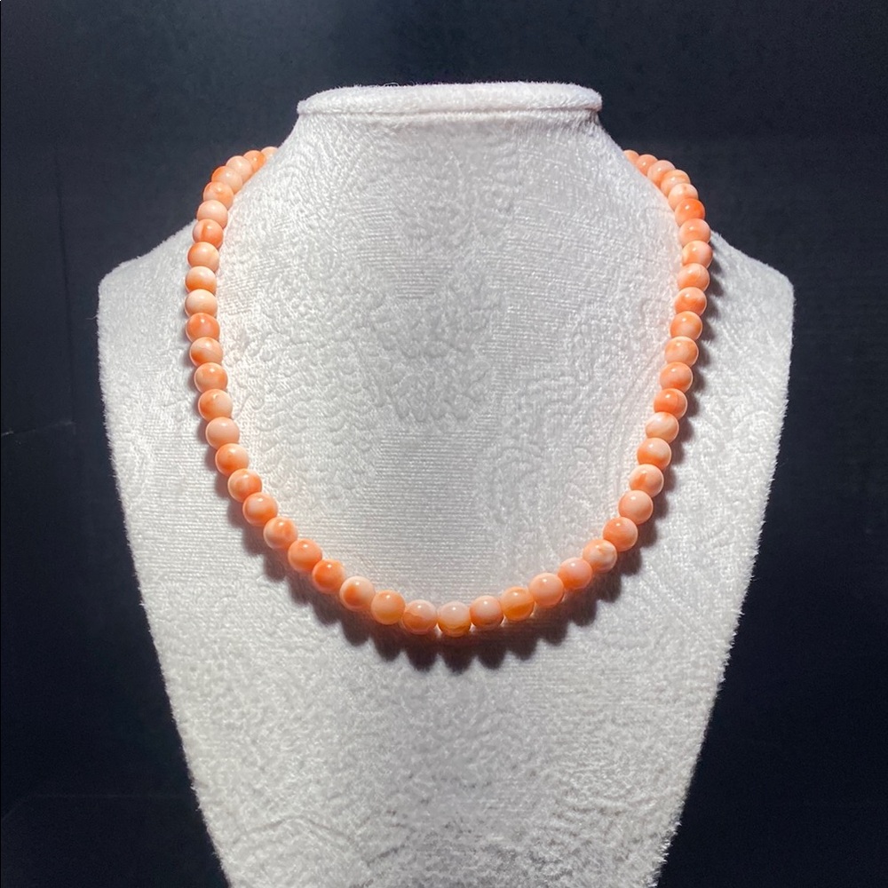 Elegant Peach Lucite Beaded Necklace